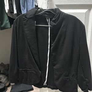 Black cropped blazer